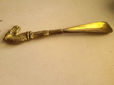 älterer Messing -Schuhlöffel